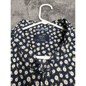 1901 Men’s 2XL Trim Fit Short Sleeve Dress Shirt!  In great shape!